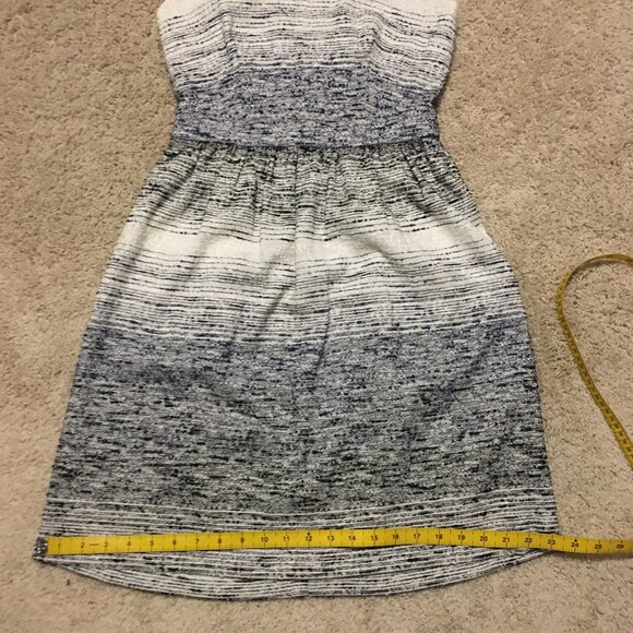 Amy Matto New York Dittered Blue & White Open Back Halter Dress - Picture 15 of 16